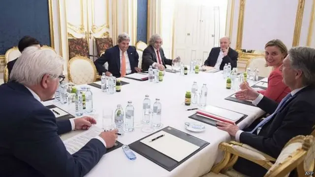 إيران وصفت الاتفاق بأنه تاريخي، ووصفته إسرائيل بأنه خطأ تاريخي