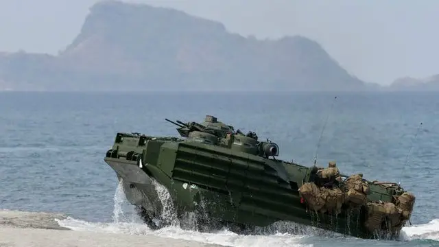 Hải quân Hoa Kỳ và Philippines tổ chức thao tập chung tại gần Bãi Scarborough.