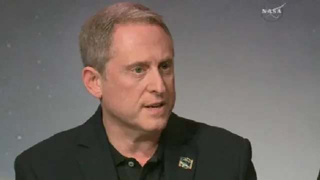 قال آلان ستيرن :"كوكب بلوتو أكبر مما كنا نتوقع".