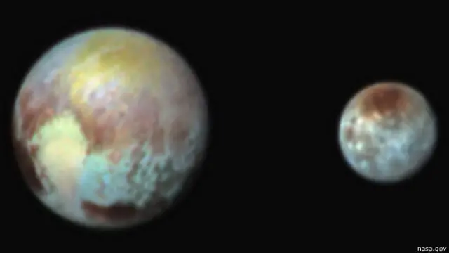 عکسی که از قبل از رسیدن فضاپیما به پلوتو از این سیاره و قمرش گرفته شده بود هم تازه منتشر شده