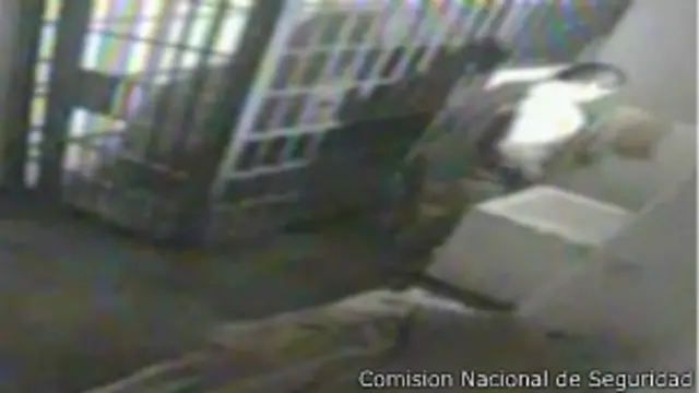 El Chapo desaparece del video a las 8.52 de la noche.