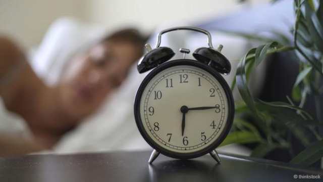 提升睡眠效率的方法之一就是保持作息规律。(图片来源：Thinkstock)