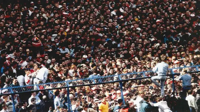 кадри на матчі