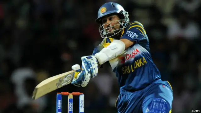 پہلے میچ میں 176 کے ہدف کے جواب میں سری لنکا نے 146 رنز بنائے تھے