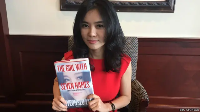 李晛瑞（Hyeonseo Lee）看起来就像一个当红的韩国女明星