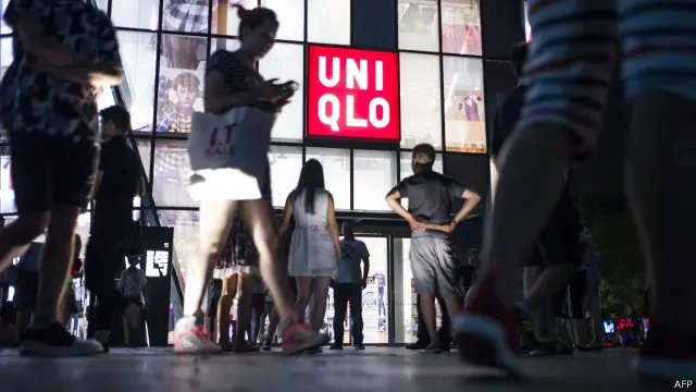 斯特菲尔德说，今天的“不雅视频”和昨天的《色戒》删节7分钟，都是一回事：中国人说话了，他们要性生活，性自由。