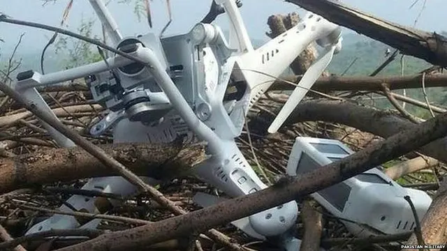 تقول باكستان إن الطائرة الهندية كانت تستخدم للتصوير الجوي. 
