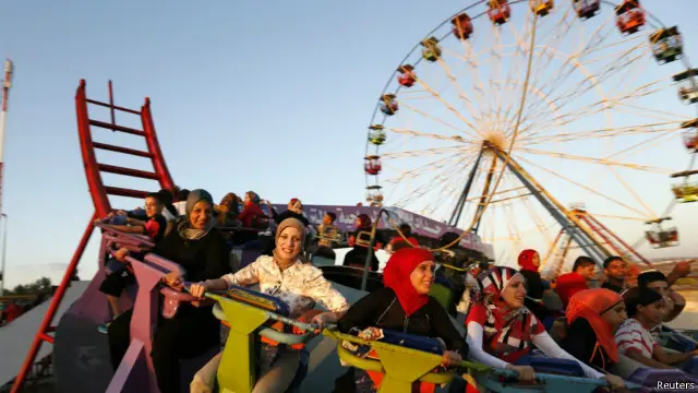 تتباين مظاهر الاحتفال بالعيد في الدول العربية