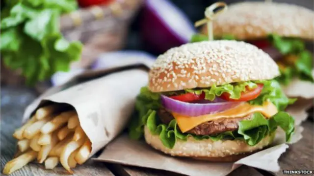 بچوں کے ٹی وی چینلز پر غیر صحت مند کھانوں کے اشتہارات چلانے پر پہلے ہی پابندی عائد کی جا چکی ہے