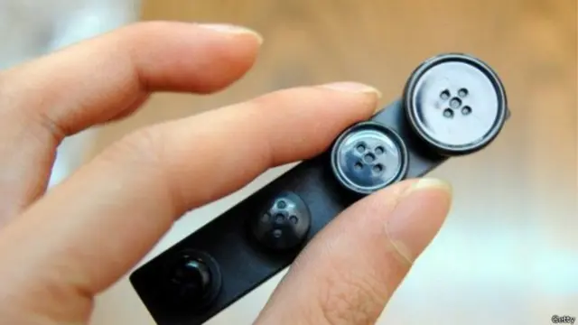 Kubu oposisi menuding pemerintah dan pejabat intelijen Korsel menggunakan perangkat penyadapan yang dibeli dari sebuah perusahaan Italia untuk memantau lawan politik partai berkuasa.