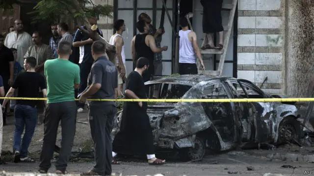 تجري وزارة الداخلية في قطاع غزة تحقيقا بشأن ملابسات الحادث. 