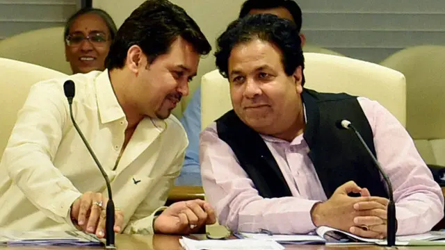 انوراگ ٹھاکر نے کہا کہ پاکستان کو کوشش کرنی چایہے کہ وہ ایشیا کپ میں اپنی ناقص پرفارمنس پر دھیان دے نہ کہ سیاست کرنے پر