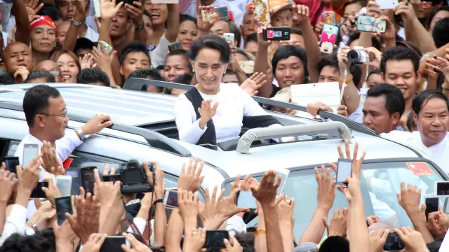 Partai Suu Kyi harus mengumpulkan suara di wilayah-wilayah etnis minoritas untuk bisa berpeluang menjadi mayoritas
