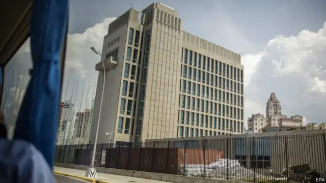 محدودیت برای آمریکایی هایی که میخواهند به کوبا سفر کنند بر جای خود باقی خواهد بود