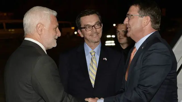 پیر کی شب امریکی وزیرِ دفاع اپنے اسرائیلی ہم منصب سے ملاقات کریں گے اور منگل کو وزیرِ اعظم نیتن یاہو سے بات چیت کریں گے