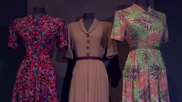 二战时期，英国女性服装的样式和质地都有所改变。