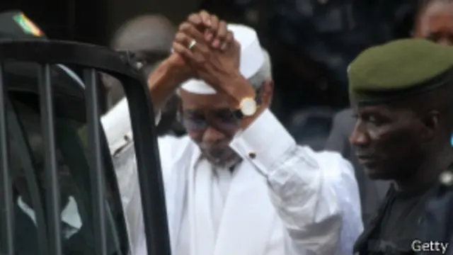 Hissene Habre yanze kuvuga mu rukiko.