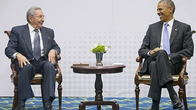 Raúl Castro, presidente de Cuba, y Barack Obama, presidente de Estados Unidos