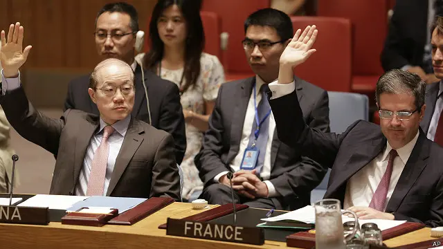 يتضمن الاتفاق آلية "لعودة العقوبات" إذا تخلت إيران عن التزاماتها