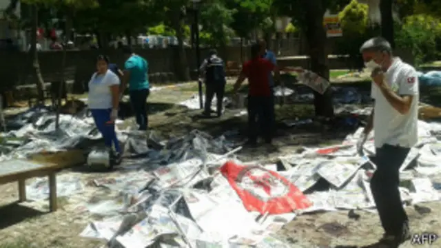 ရာနဲ့ချီတဲ့ လူငယ်တွေ စုဝေး ရောက်ရှိနေစဉ် ဗုံးခွဲ တိုက်ခိုက်ခံခဲ့ရ။