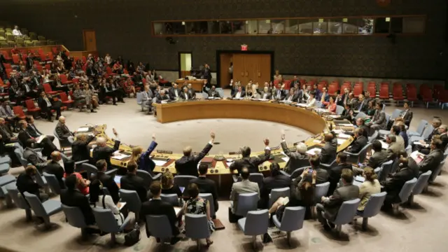 عالمی طاقتوں نے طویل مذاکرات کے بعد ایران کے جوہری پروگرام کے حوالے سے رواں برس معاہدہ کیا تھا