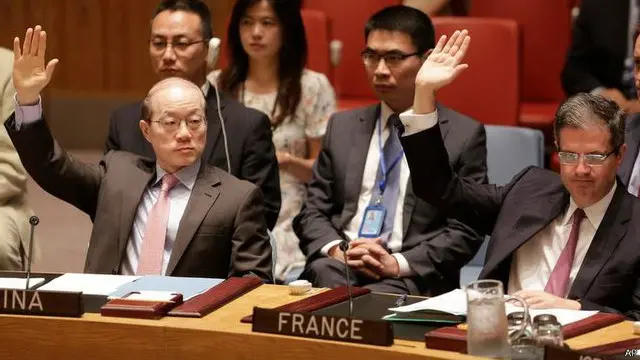 ایران کی جانب سے اپنی ذمہ داریاں نبھانے میں ناکامی کی صورت میں اس پر دوبارہ پابندیاں عائد ہوسکتی ہیں