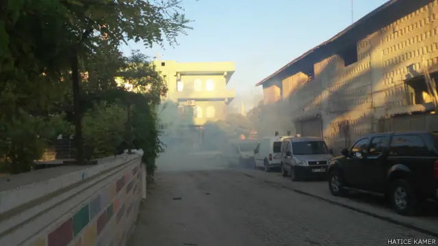 Saldırının ardından Suruç sokakları boştu ve esnaf kepenk indirmişti.