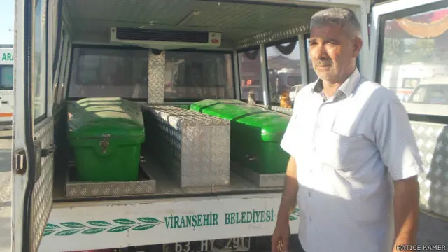 Cenaze aracının şoförü, cenazelerin Gaziantep'e götürüldüğünü söyledi.