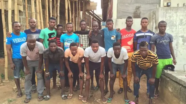 Kebanyakan pemain muda di akademi punya kontrak tapi tak punya izin kerja