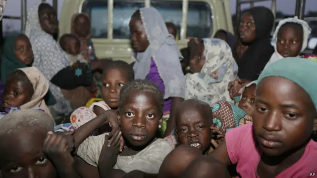 حضّ بخاري البنك الدولي في بيان له على إرسال فريق إلى نيجيريا لدراسة طرق استثمار الاموال الممنوحة للبلاد.