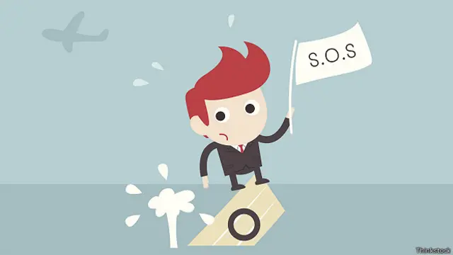 Бизнесмен на тонущем корабле