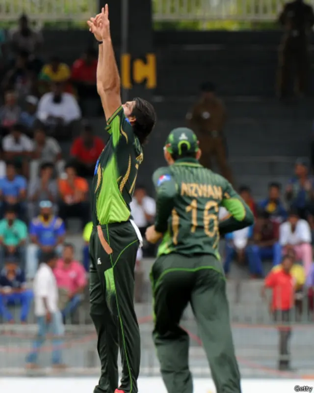 عرفان نے اس سیریز میں سری لنکا کے لیے فتح گر ثابت ہونے والے کوشل پریرا کو صفر کے سکور پر پویلین کی راہ دکھلائی۔