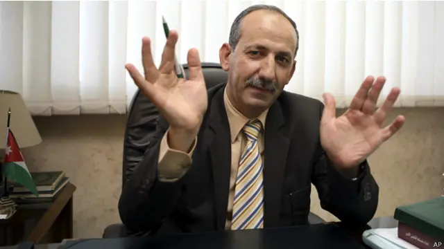 محامي عم المشتبه به، عبدالقادر الخطيب