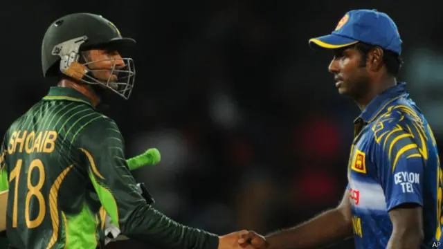 شعیب ملک اور سرفراز احمد کی موجودگی میں پاکستان نے جب سات وکٹوں سے میچ جیتا تو 55 گیندیں اب بھی باقی تھیں