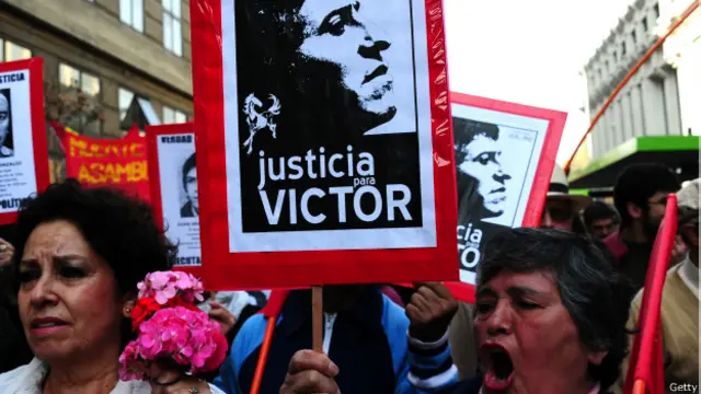 Marcha en pro de Jara