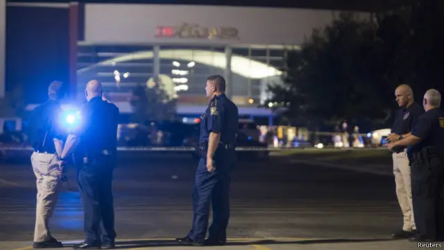 دغه پېښه له هغه څو ساعته وروسته وشوه، چې د متحدو ایالتونو ولسمشر باراک اوباما وویل، د ولسمشر په توګه یې تر ټولو لویه ناکامي د وسلو د ملکیت د قانون به بدلولو کې پاتې را تلل دي