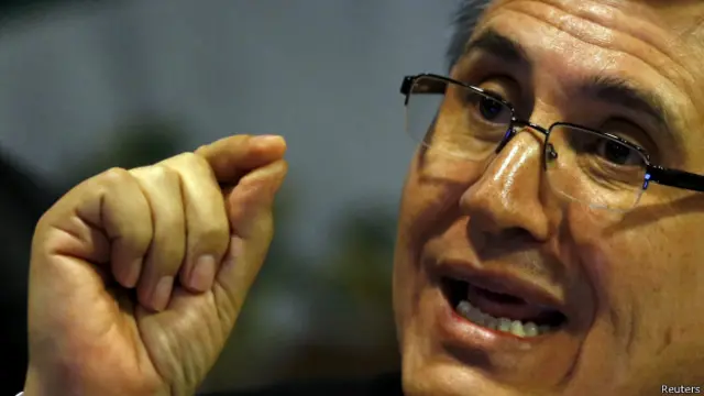 Los ocurrido el 26 de septiembre en Iguala fue "el más grave conjunto de violaciones a los derechos humanos de cuantos haya memoria reciente", en palabras de Raúl González Pérez, titular de la CNDH.