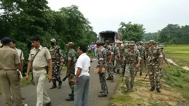 मौके पर पंहुचे झारखंड पुलिस के जवान
