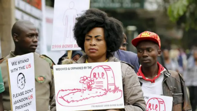 Wanadai kuwa serikali ya Marekani iliahidi kuwalipa fidia lakini haikutekeleza ahadi yao.