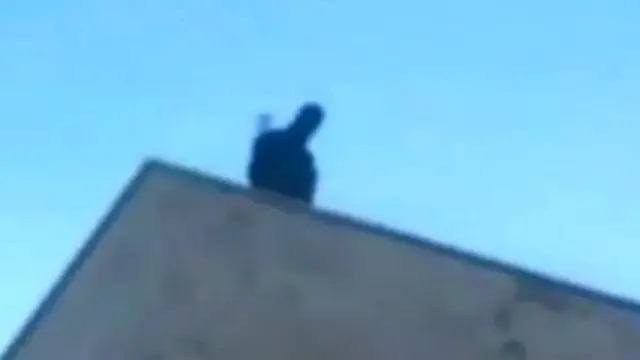 आईएस के वीडियो से लिया गया स्टिल