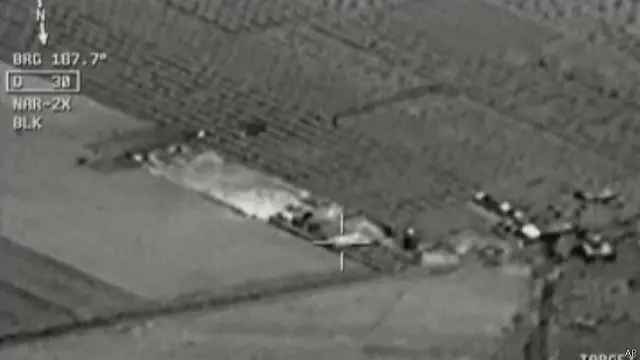 صورة بثتها وكالة الأناضول الحكومية في تركيا لمواقع استهدفتها مقاتلات تركية داخل سوريا.