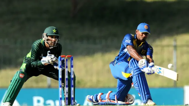 کوشل پریرا نے 109 گیندوں پر نو چوکوں اور چار چھکوں کی مدد سے 116 رنز کی اننگز کھیلی۔