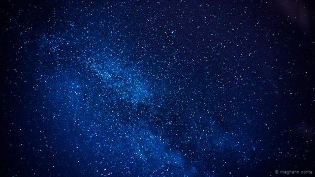 अमरीका के इंडियाना के आसमान की तस्वीर मेघनान कोंटे ने ली हैं.