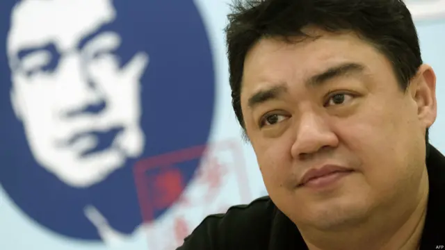 吾尔开希在台中会见记者（24/7/2015）