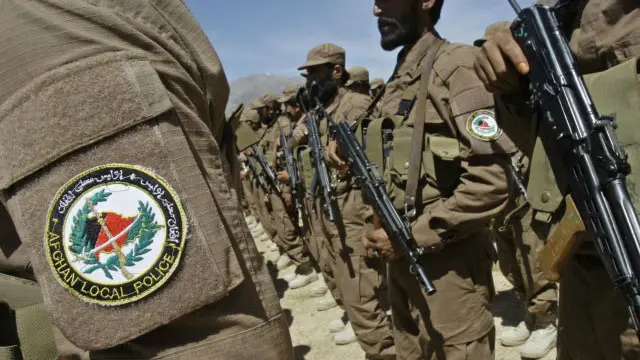 Onlayn metroda porno tomosha qiling