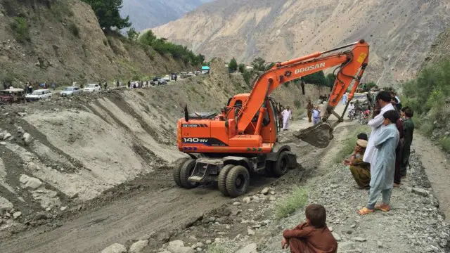 بیشتر علاقوں کے لیے رابطہ سڑکیں عارضی طور پر بحال کر دی گئی ہیں