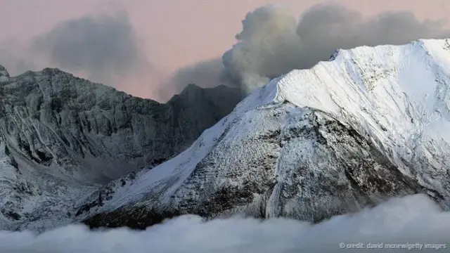 圣海伦斯火山蒸腾的雾气（图片来源：David McNew/Getty Images）