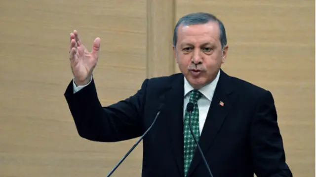Recep Tayyip Erdogan deyib ki, “Rusiya bir çox məsələlədə əməkdaşlıq etdiyi Türkiyə kimi dostu itirərsə, çox şeyi itirə bilər”.