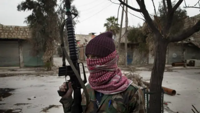 Suriyeli Türkmen grupların Nusra Cephesi'nin boşalttığı alanları doldurmaya devam edeceği iddia ediliyor. 