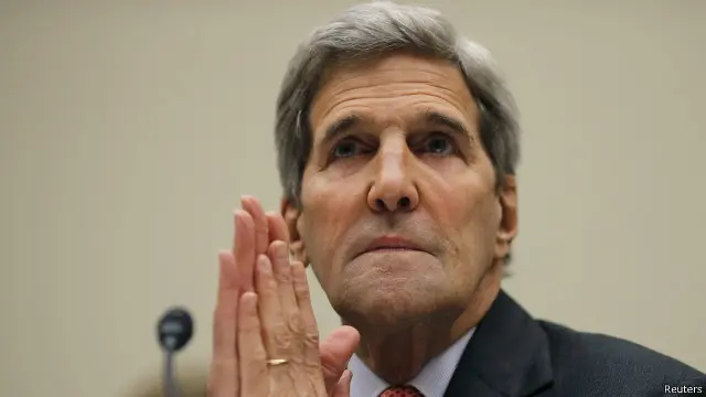 حذر كيري من أن رفض الاتفاق سيمنح ايران في الحقيقة "الضوء الاخضر" للعودة لاجراء عمليات تخصيب اليورانيوم بشكل تام